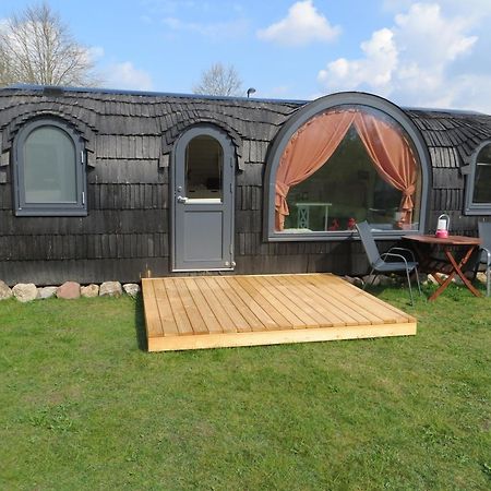 Bettis - Uebernachten Im Iglu-Tinyhaus Tostedt  المظهر الخارجي الصورة