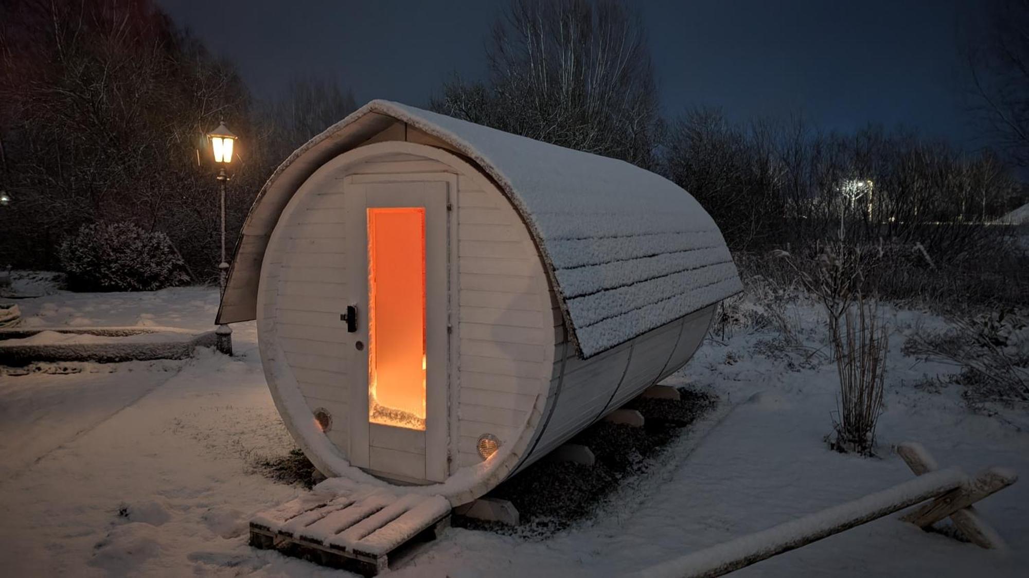 Bettis - Uebernachten Im Iglu-Tinyhaus Tostedt  المظهر الخارجي الصورة