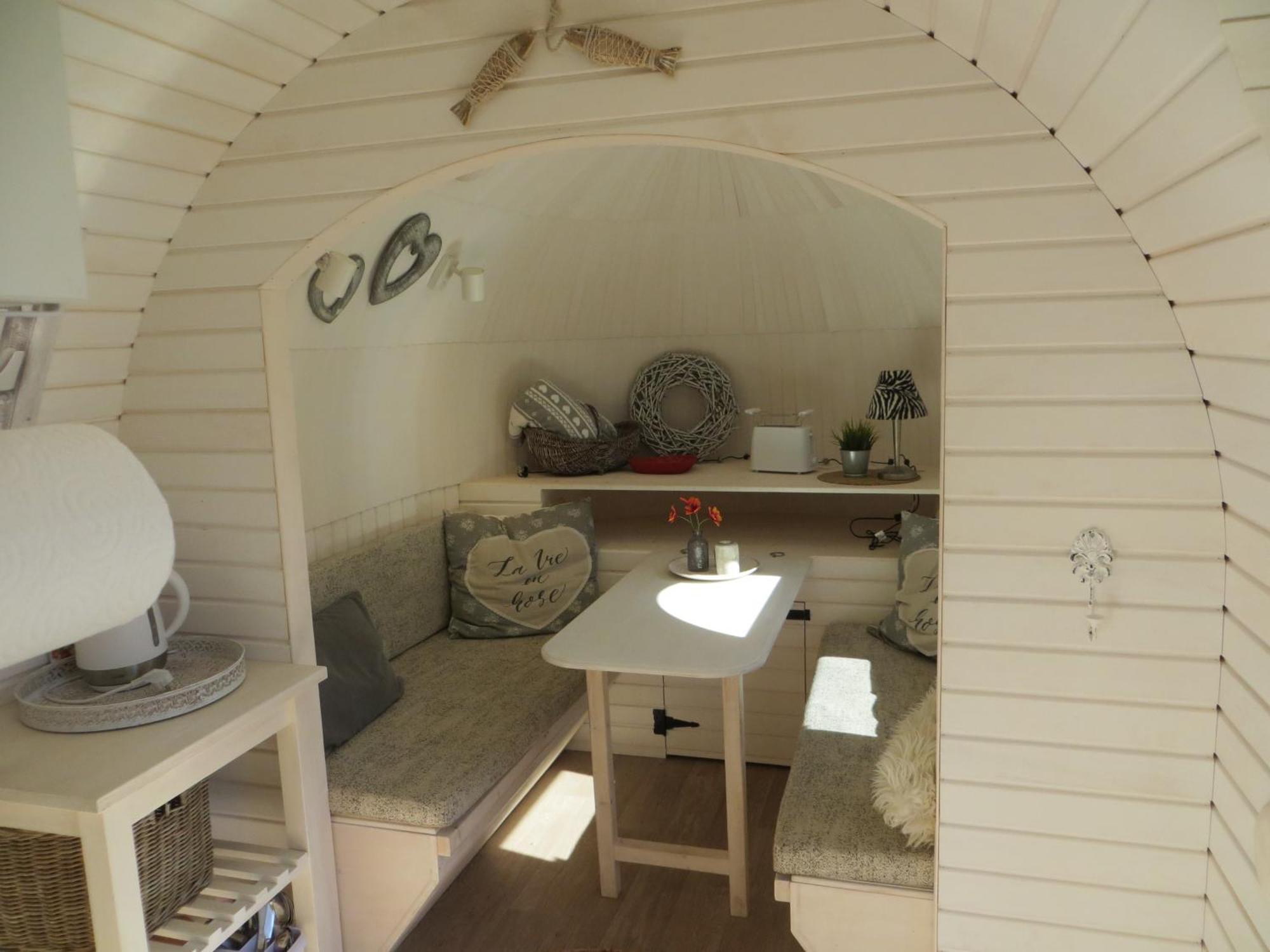 Bettis - Uebernachten Im Iglu-Tinyhaus Tostedt  المظهر الخارجي الصورة