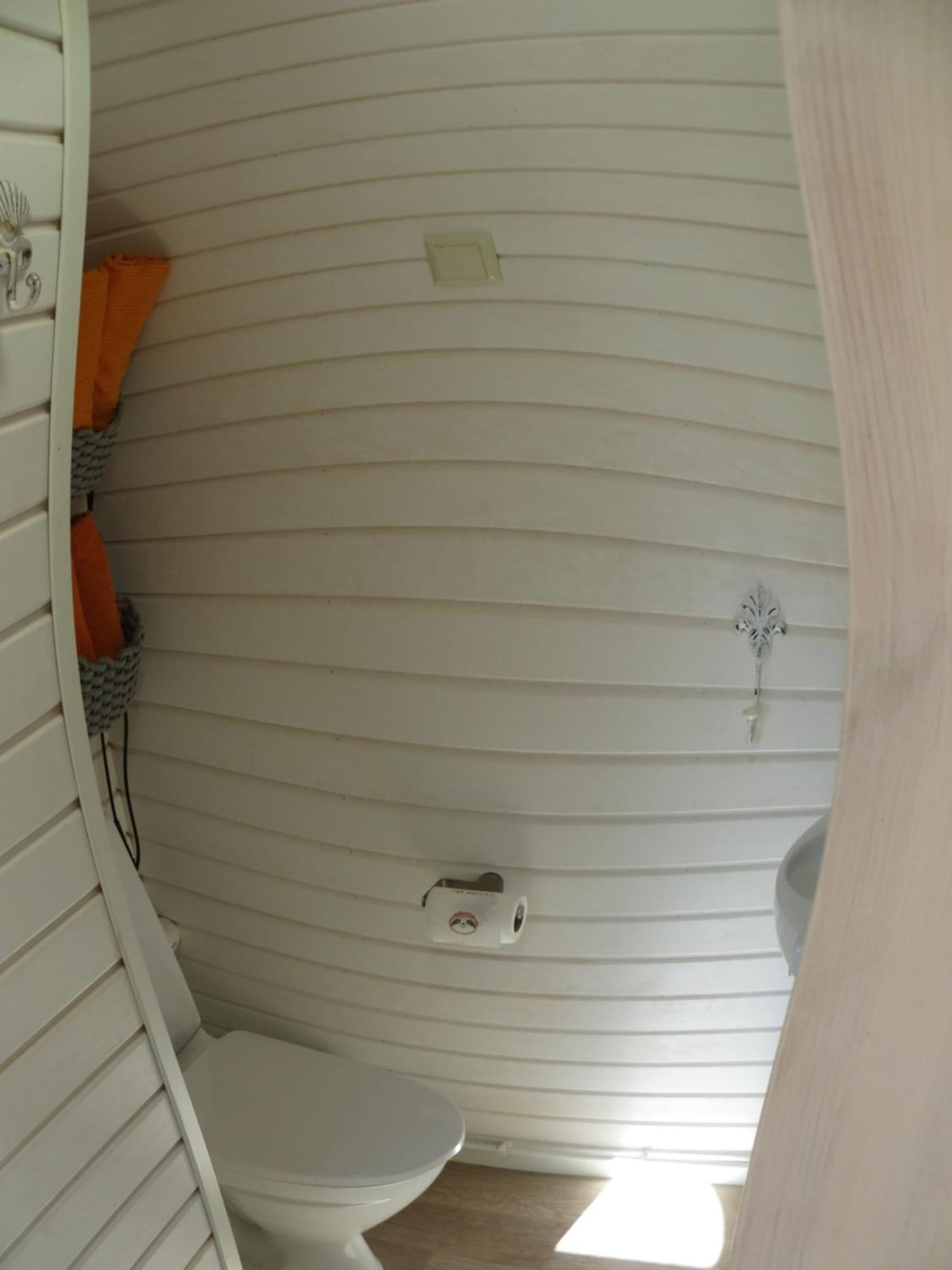 Bettis - Uebernachten Im Iglu-Tinyhaus Tostedt  المظهر الخارجي الصورة